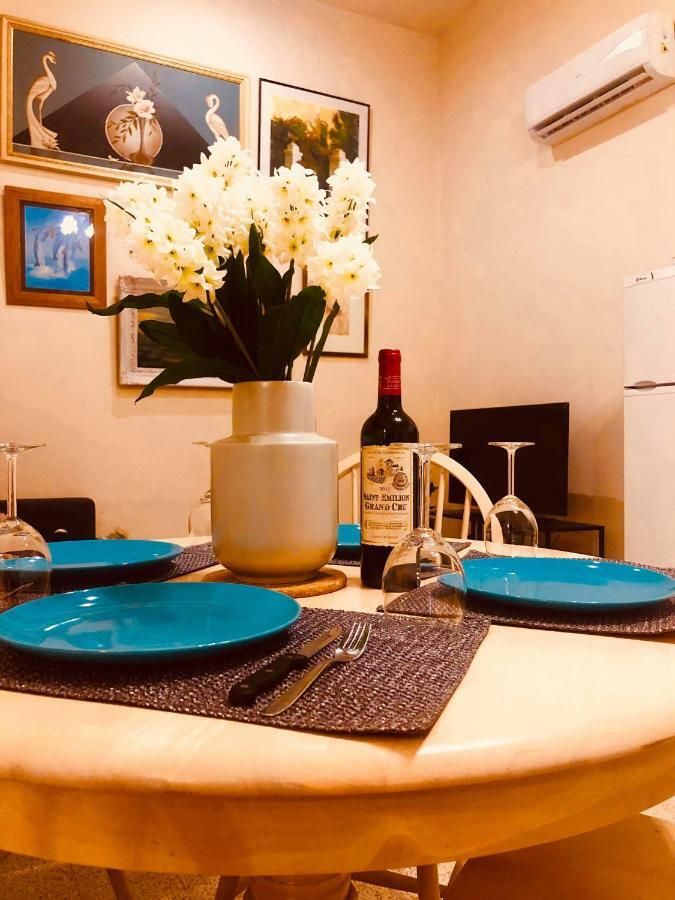 Karavella Vintage Apartment Paphos Ngoại thất bức ảnh