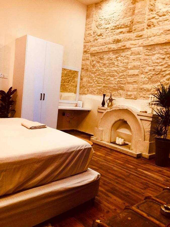 Karavella Vintage Apartment Paphos Ngoại thất bức ảnh