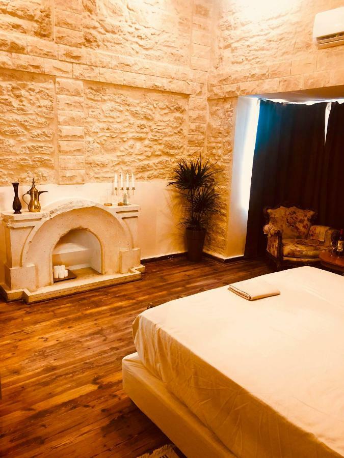 Karavella Vintage Apartment Paphos Ngoại thất bức ảnh