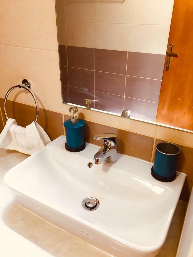 Karavella Vintage Apartment Paphos Ngoại thất bức ảnh